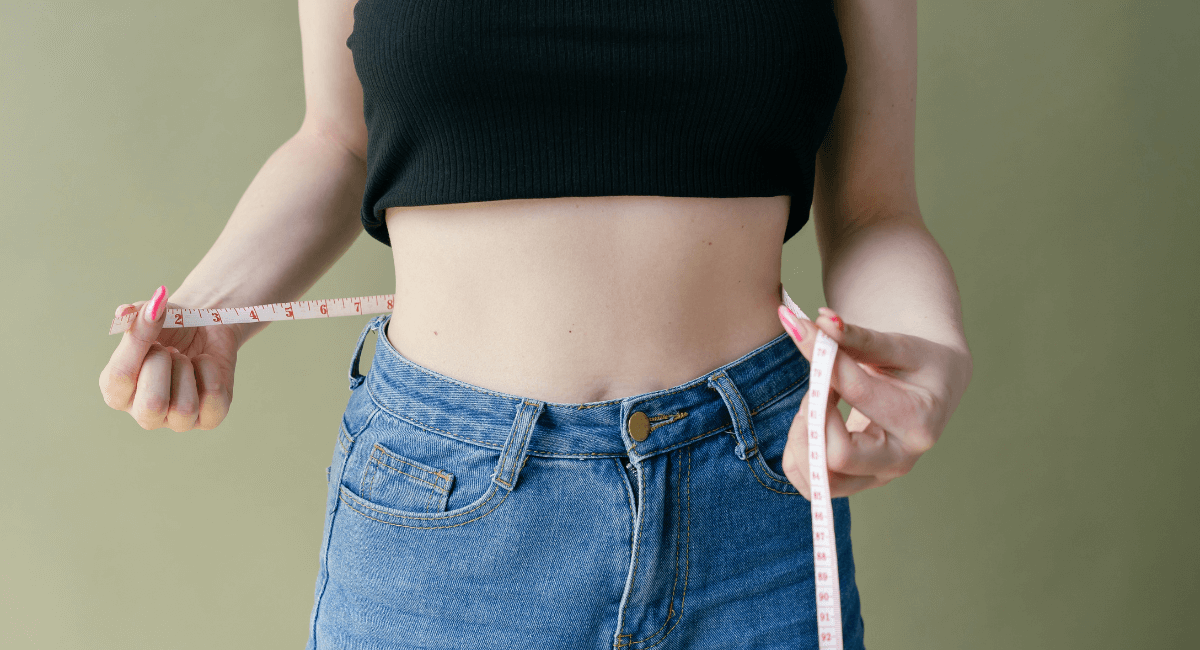 How to Measure Waist for Jeans - Featured image